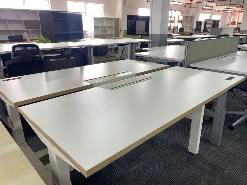 hermanmiller/赫曼米勒二手升降桌员工办公桌白