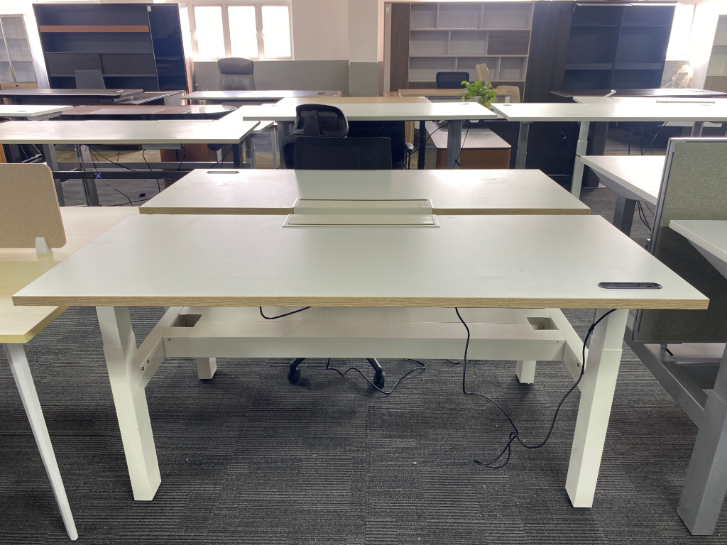 hermanmiller/赫曼米勒二手升降桌员工办公桌白