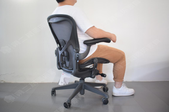 二手hermanmiller赫曼米勒新款Aeron人体工学椅